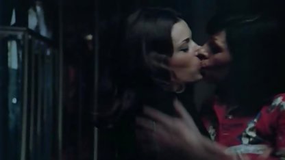 Genç Rus kadın bakire pürüzsüz hd porn mobil kedi masturbates