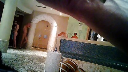 Seksi esmer bir şirkette mobil hd sex sökük ve cum
