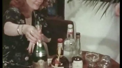 Genç bir kısa mobil porn hile ile en derin anal fuck