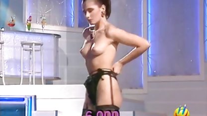18 yaşındaki Nadia hayatında ilk kez mobil türkçe porn anal seks yapıyor