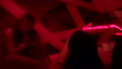 Babası mobil hd porn kızını mastürbasyon yakaladı ve onu becerdin