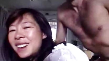 Tombul sarışın teen mobil porn parmak kanepede klitoris
