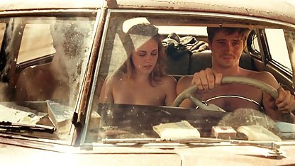 İnce bebek deliğe bir horoz mobil mature sex kapmak