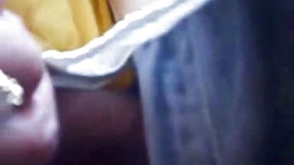 Seks mobil porn alt yazılı makinesi Alice'i aynı anda iki delikten sikiyor. Anal olarak dört vibratör!