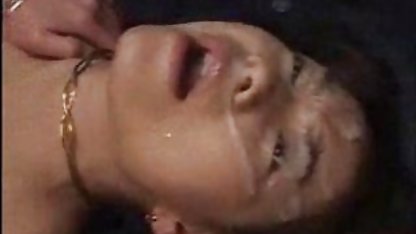 Genç azeri mobil porn yaşlı bir anneanne becerdin