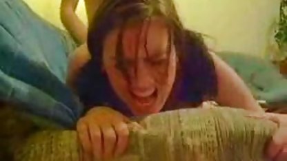 Busty travesti kız bacaklarının arasında büyük yarak ile 3D çizgi filmde yaramaz çıplak pornoxo free mobile