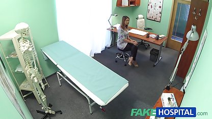 Bakire'nin amatör bir kamera önünde mobil hd sex ilk cinsiyete tepkisi
